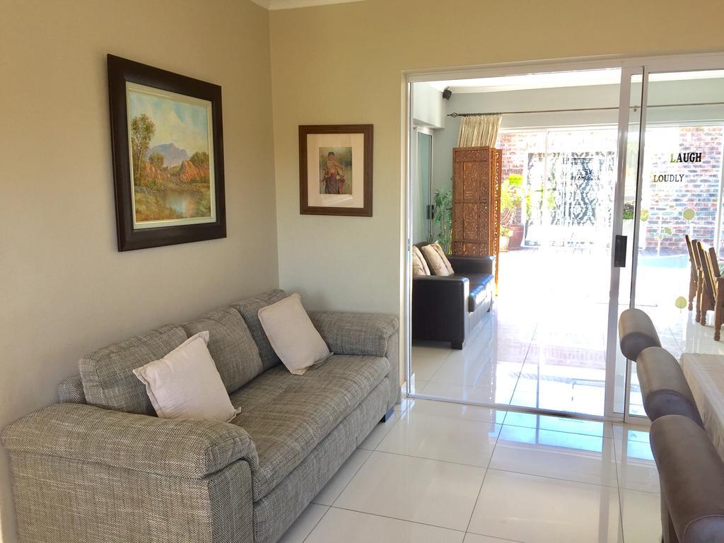 °FLAMINGO VLEI LAKE HOUSE TABLE VIEW (South Africa) | BOOKED